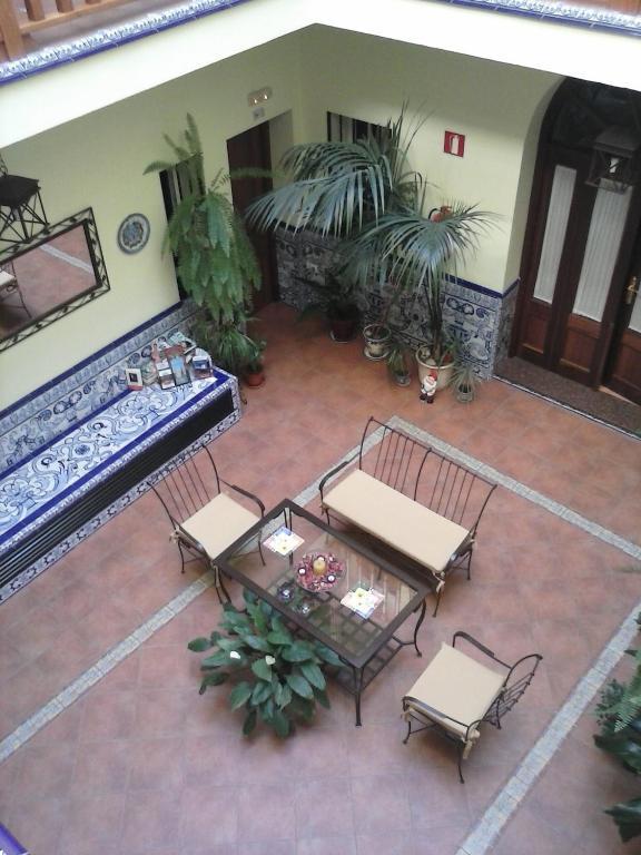 Pension Dona Trinidad Sevilla Kültér fotó